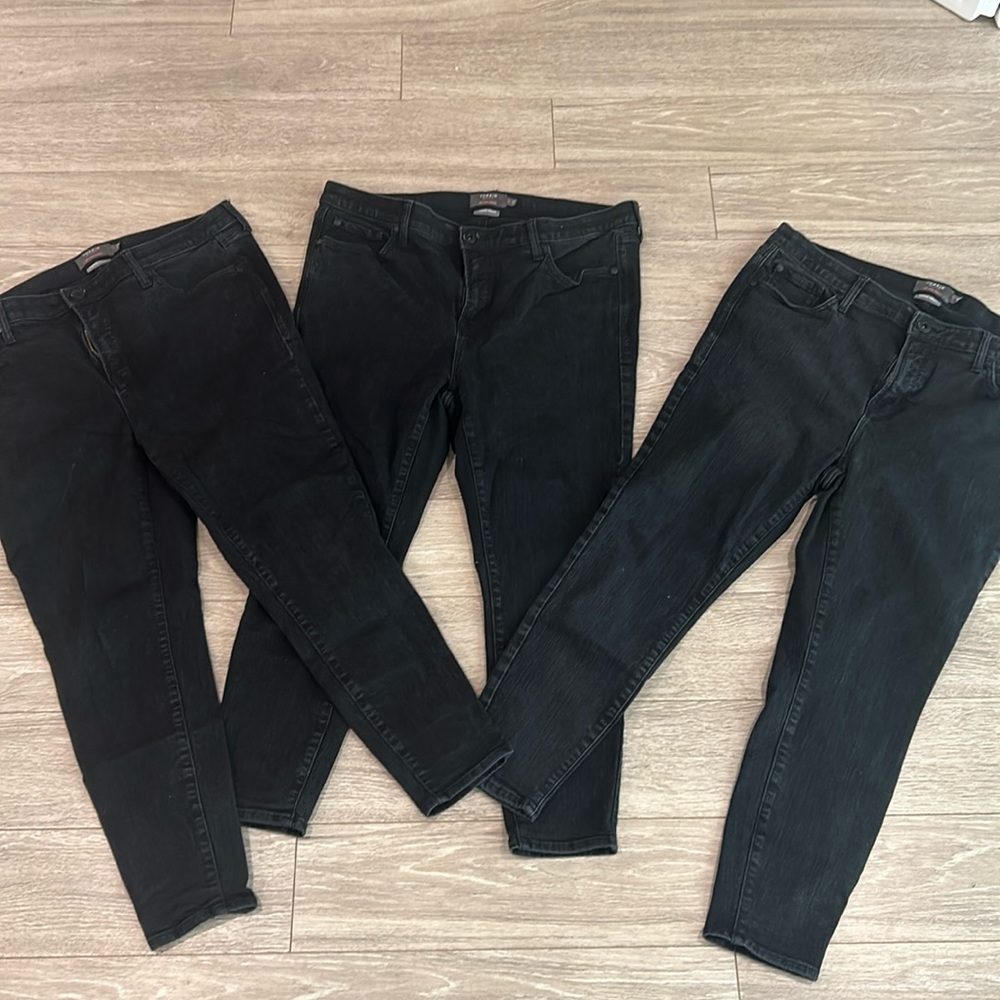 Lot of 3 pairs of Torrid Black Sky High Skinny Jeans *Size 16S*